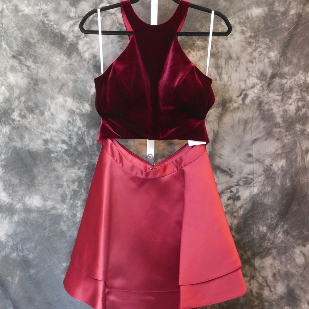 Size 12 Hoco NWT